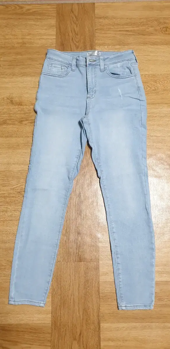 Women's Skinny Jeans (27) Sell