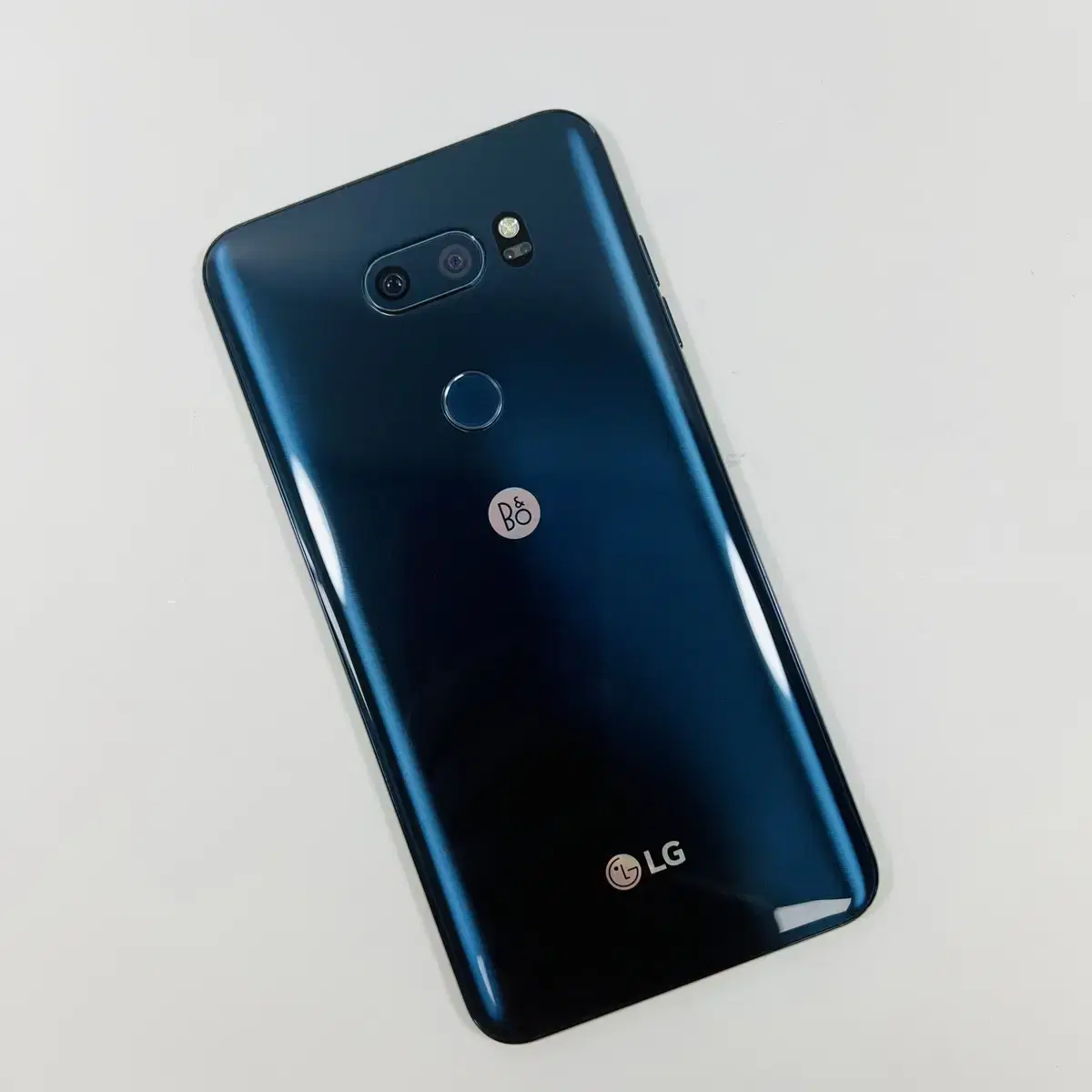 LG V30 bloo Looks great!(SKT)