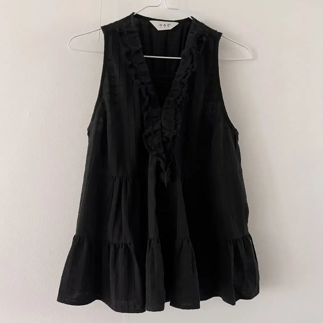 hae146 Aline sleeveless top(black)