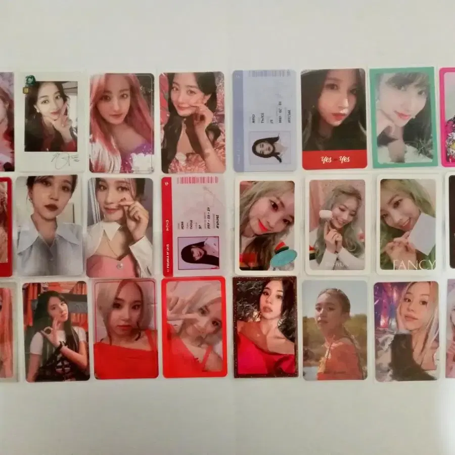 트와이스(TWICE) 포토카드 나연정연모모사나지효미나다현채영쯔위