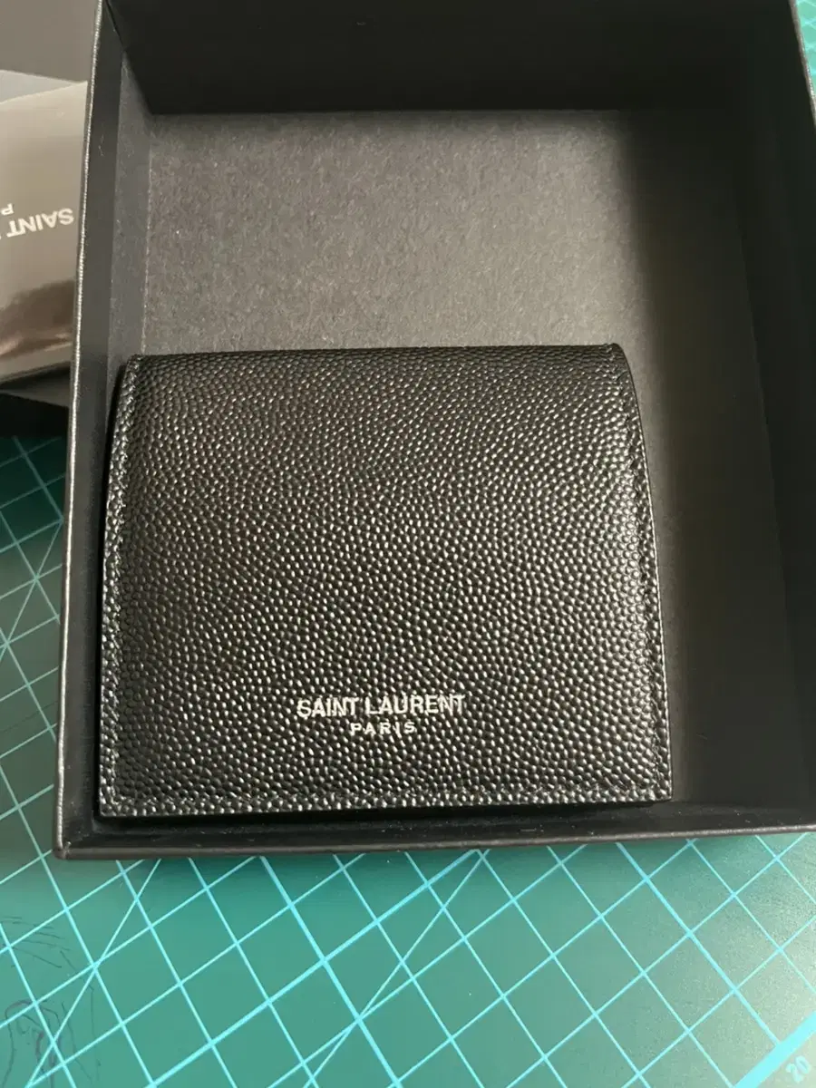 saint laurent 동전지갑 판매합니다