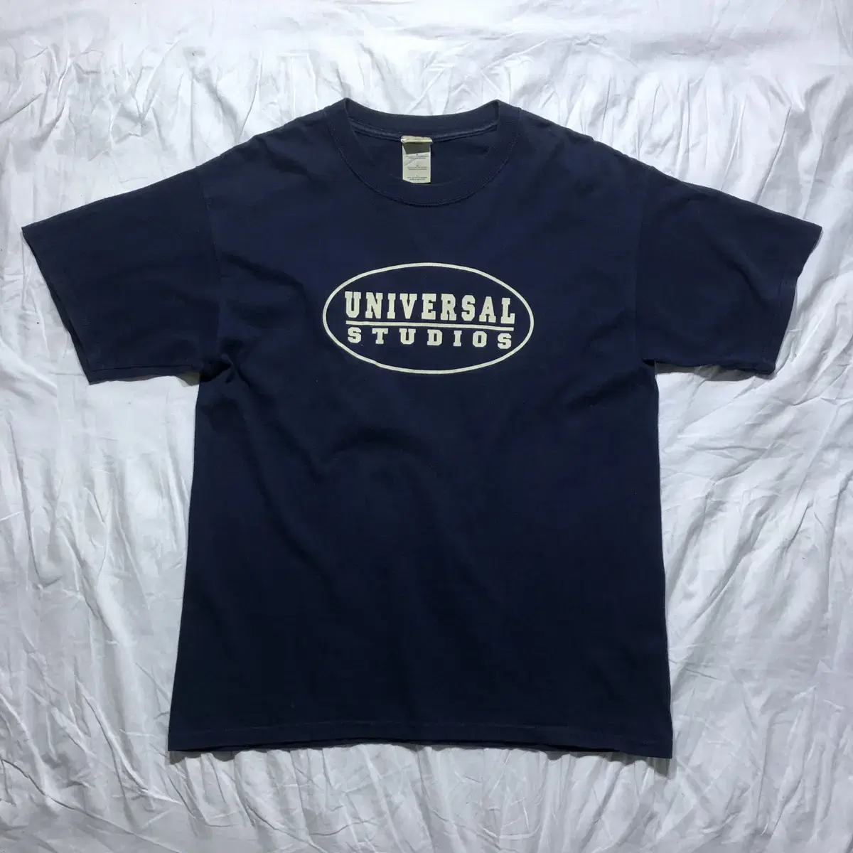 UNIVERSAL STUDIOS T-shirts (L/100-105)