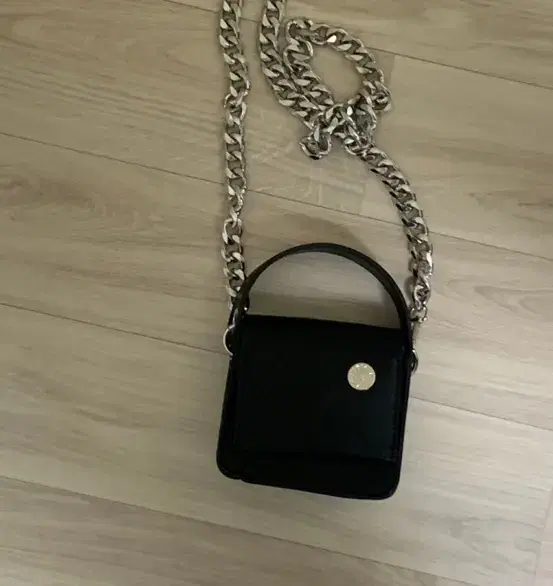 Mini Bold Chain Bag