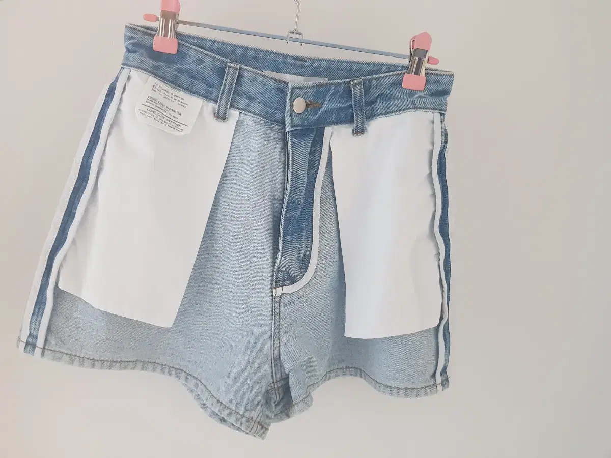 Denim shorts * (New product. Size M)