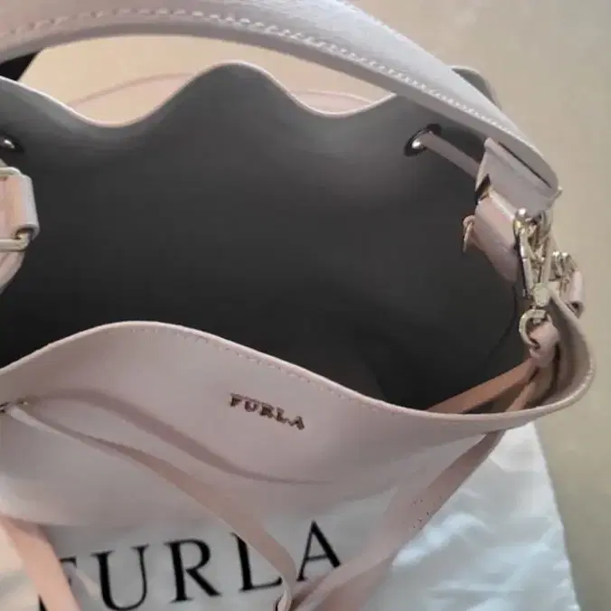 훌라 furla 버킷백