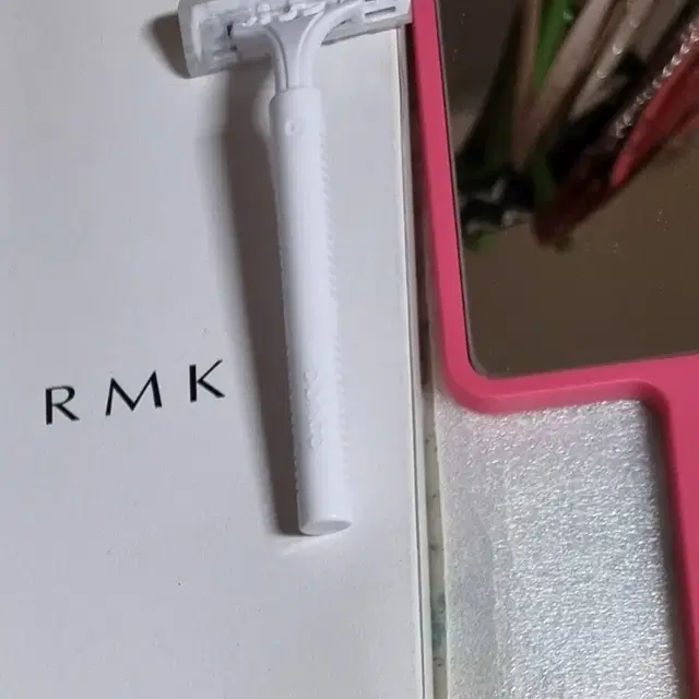 새제품 rmk 손거울 핸드미러 거울