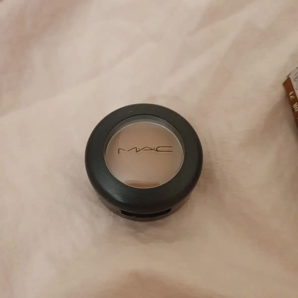 Mac 맥 아이섀도우 Royal rendezvous matte