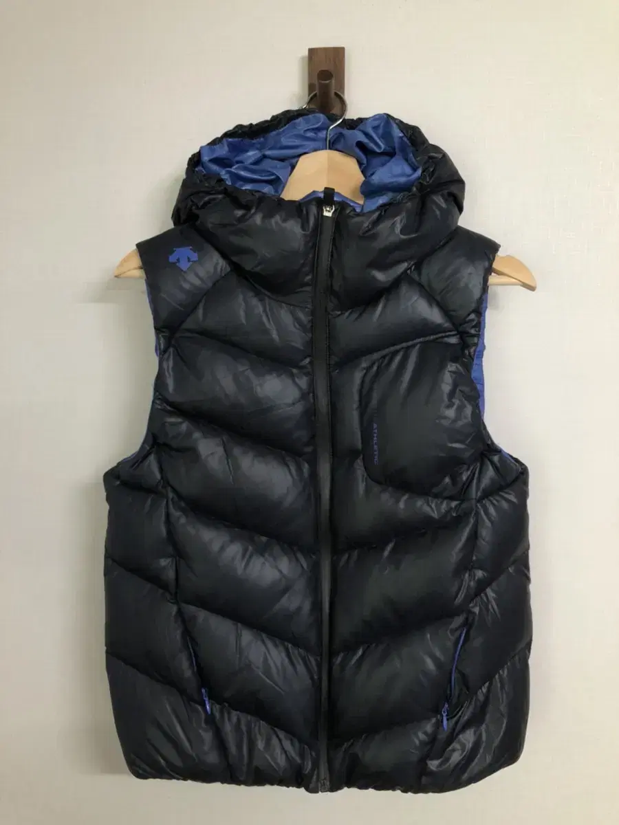 (90)Genuine Descent Duck Down Hooded Padded Vest