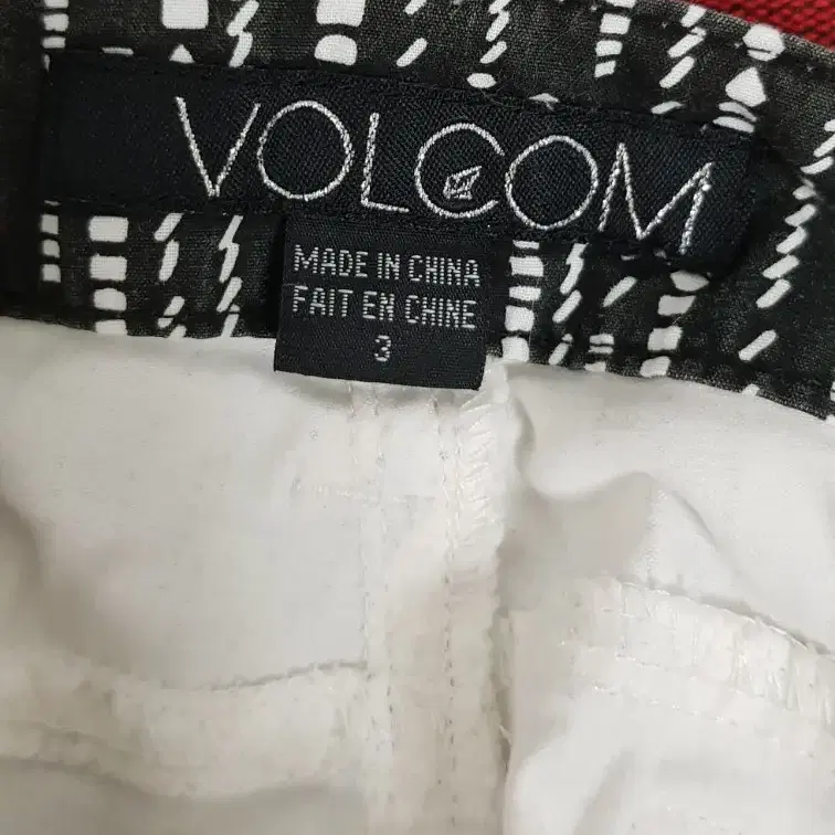 VOLCOM Genuine 여성 볼컴 숏팬츠 55반 사이즈