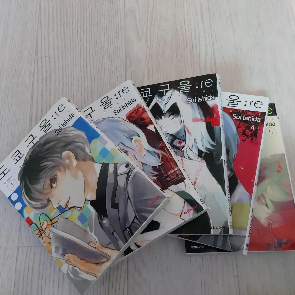 Tokyo Ghoul re 1-5 for sale