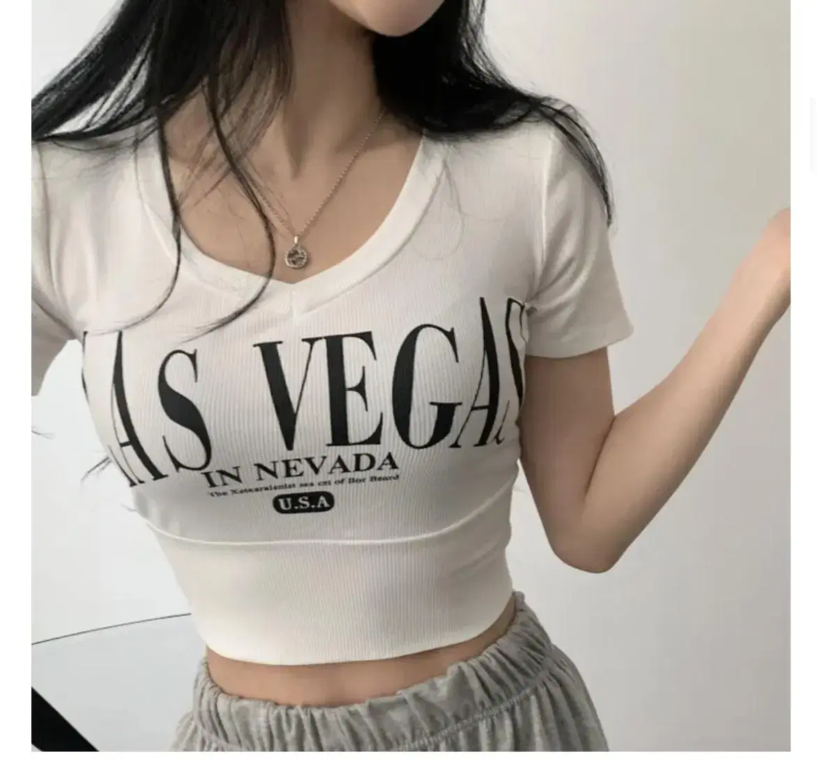 V-neck crop top