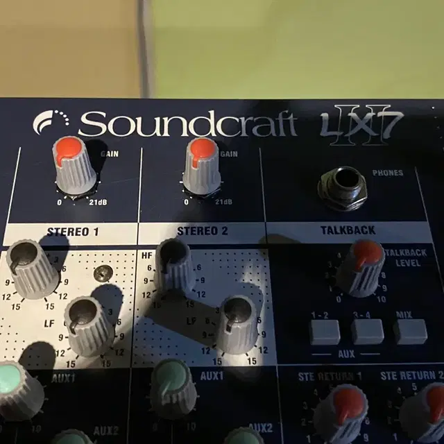 Soundcraft LX7ii 32Ch 믹서 판매합니다