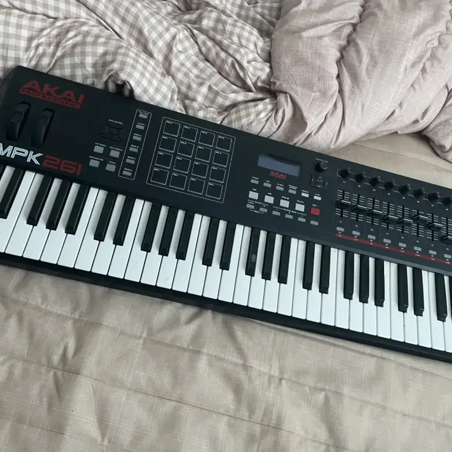 아카이 akai mpk 261 61건반 마스터키보드