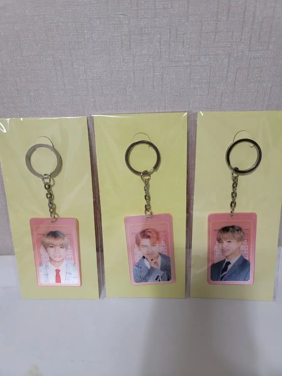 BTS Mer4ter lenticular keyring WTS