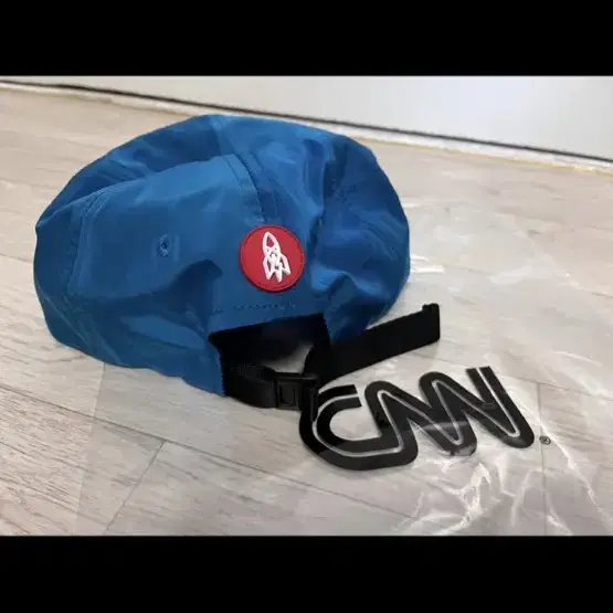 새제품 cnn 모자 캡프캡 블루