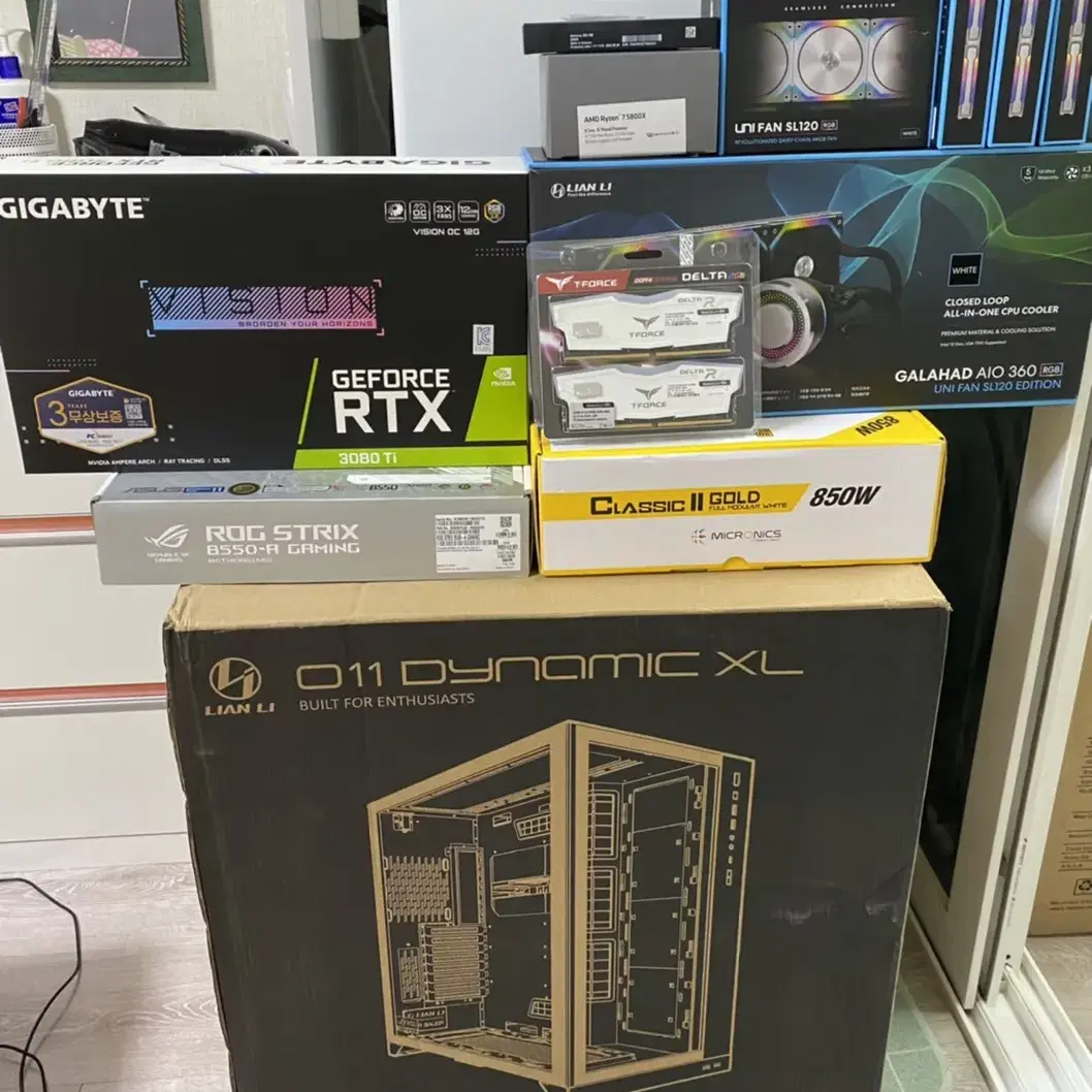 리안리 화이트튜닝 5800xRTX3080Ti 게이밍 컴퓨터