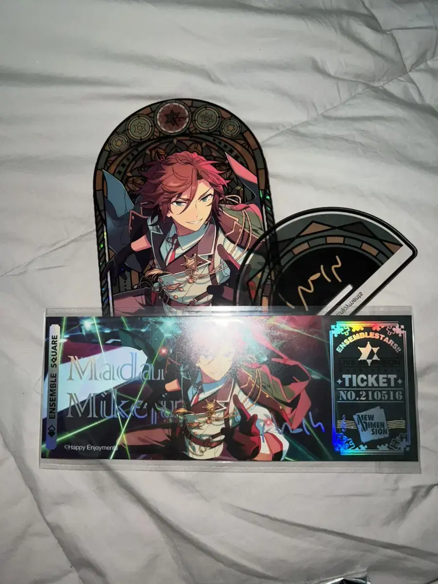 Description required) Madara merchandise is for sale (Sugla, Pasha, Pashotz, Emoka)