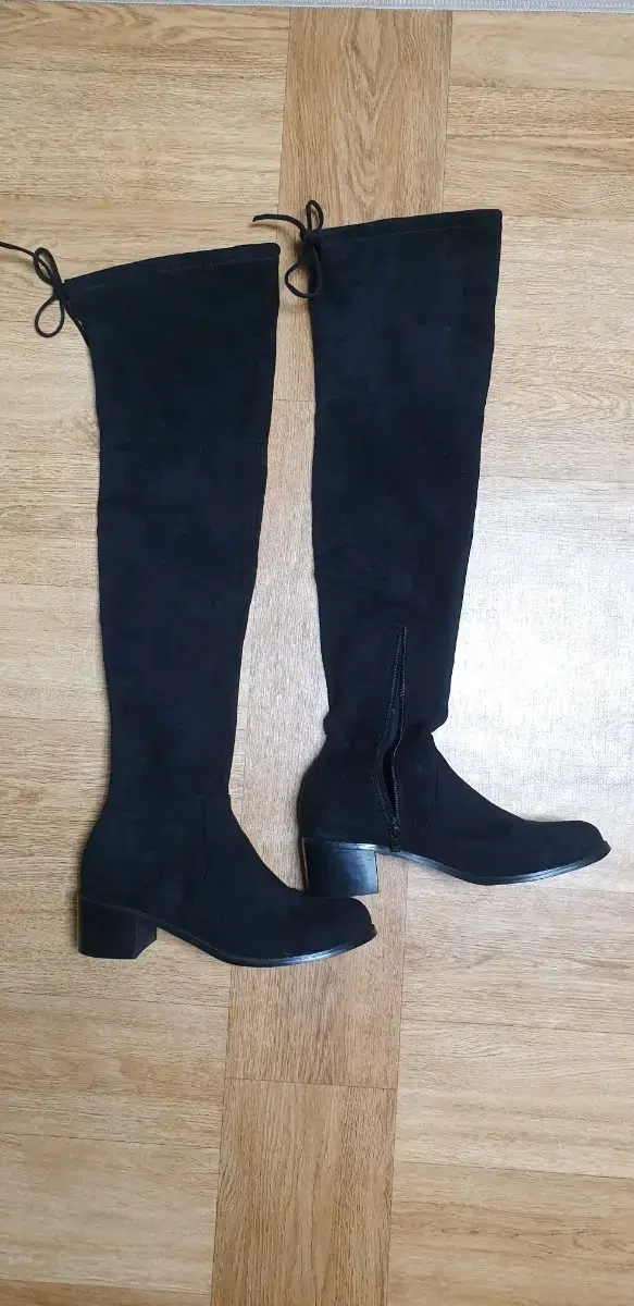 Suede high-waisted knee-high boots