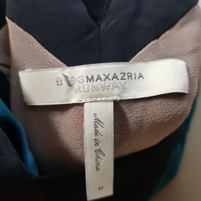 BCBG MAXAZRIA 패션쇼제품 ㅡ실크 롱드레스 55