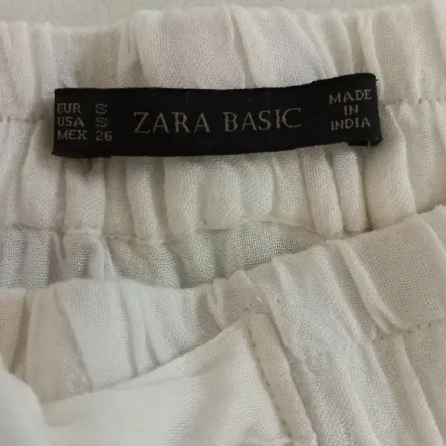 자라(zara)스커트&상의 세트 팝니다.