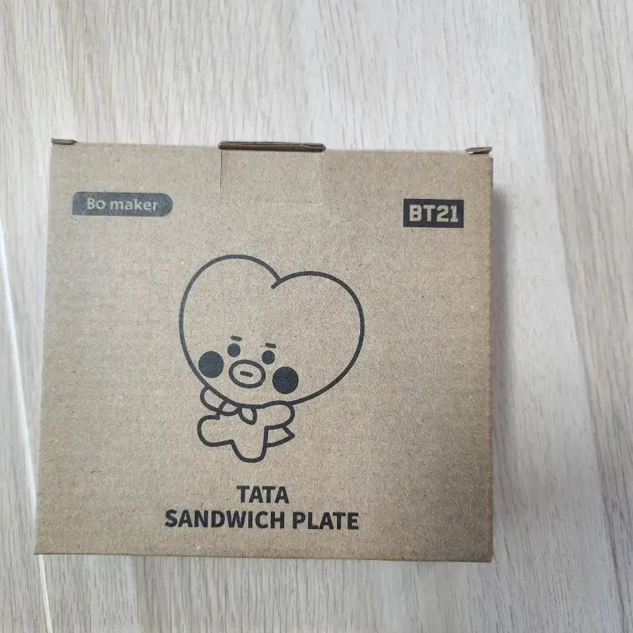 bt21 타타 샌드위치 플레이트