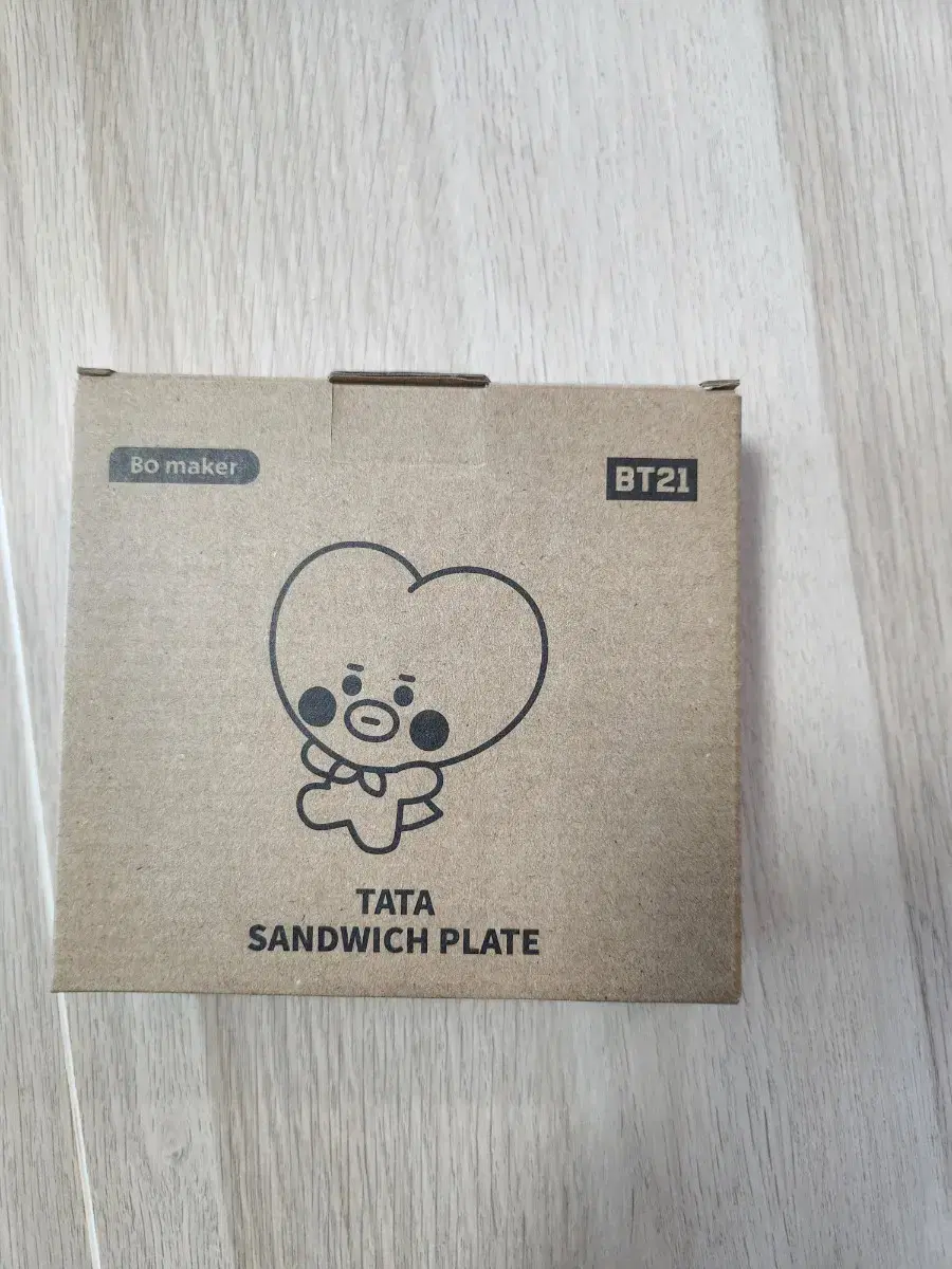 bt21 타타 샌드위치 플레이트