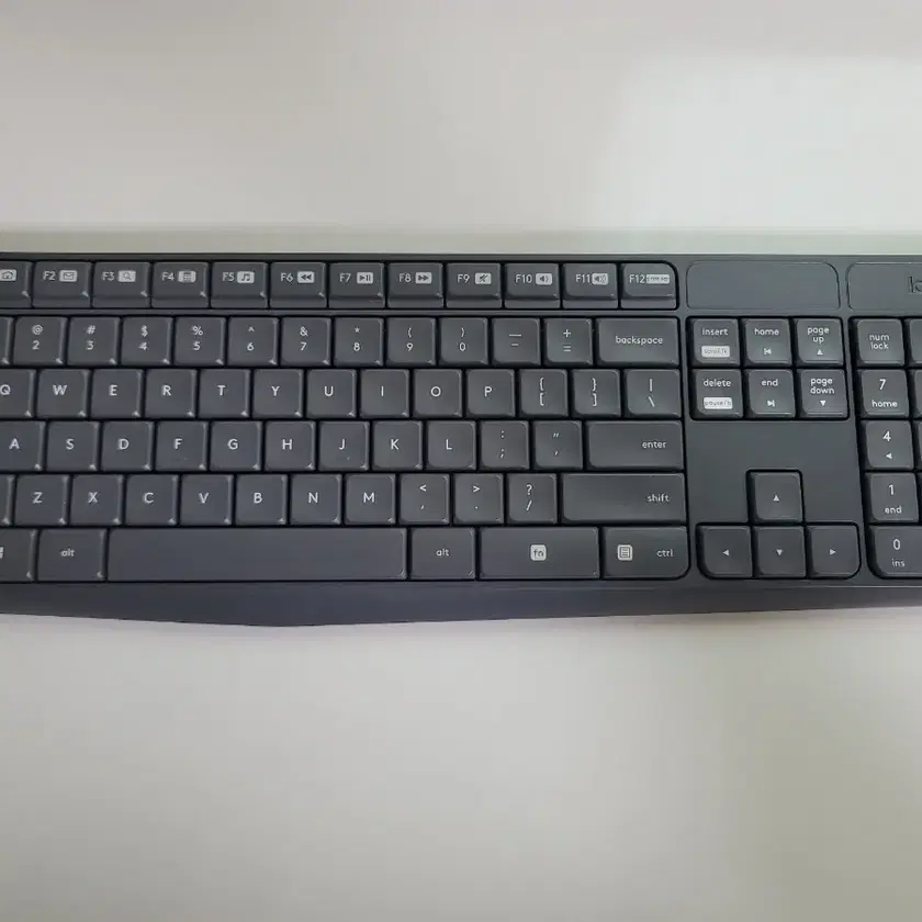 Logitech Keyboard 로지텍,K235,무선,마우스,키보드 on Bunjang with safe global shipping.