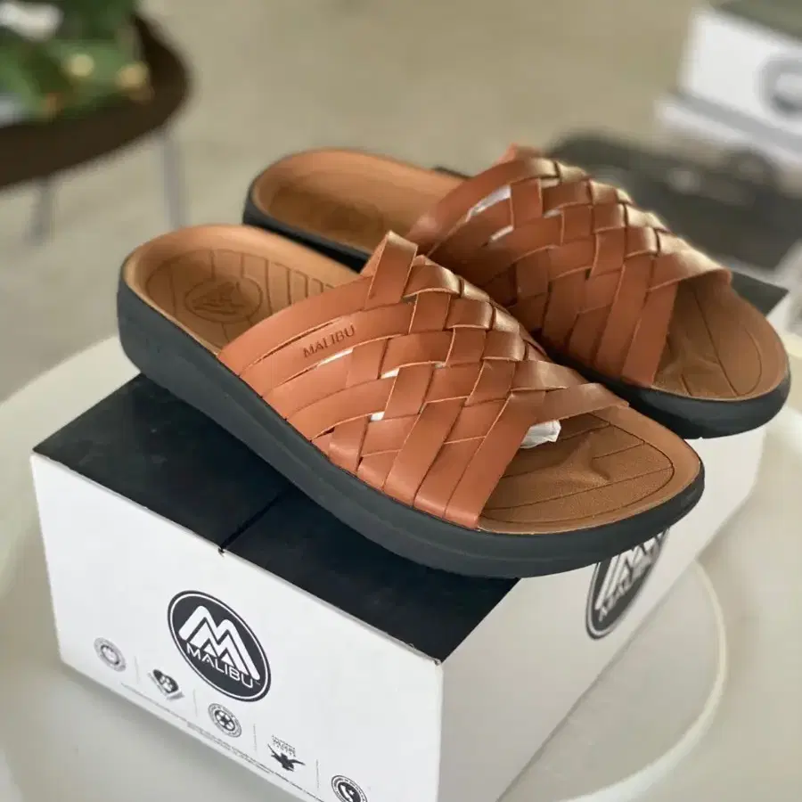 말리부샌들 주마 비건레더 (MALIBU SANDALS ZUMA VEGAN