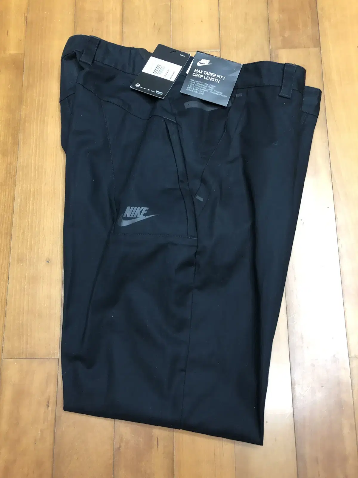 Nike Max Tapered Fit Crop Length Black 32