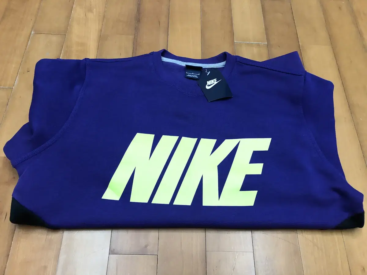 Nike Crew Neck Sweatshirt L