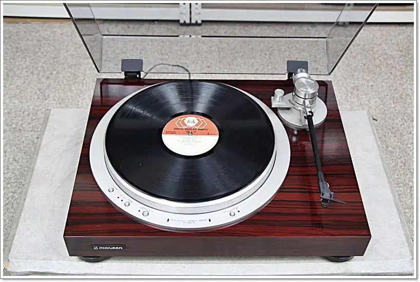 Pioneer (Japan) Class A high-end semi-automatic direct turntable PL-30L/2