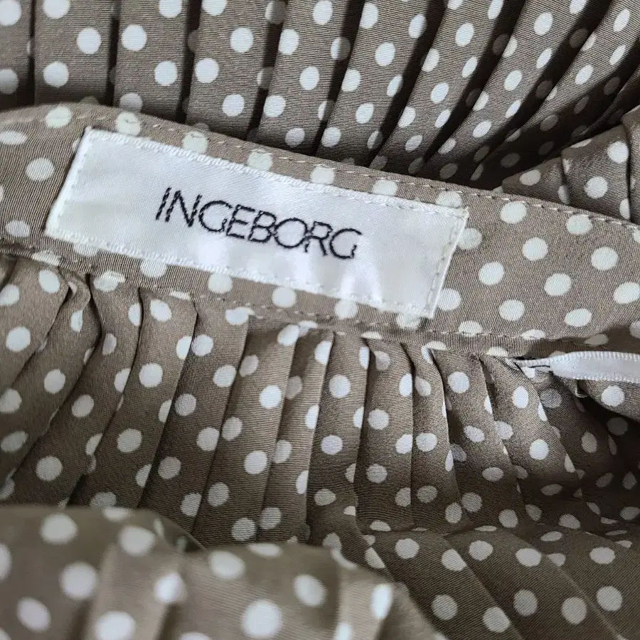 수입 INGEBORG 플리츠 스커트