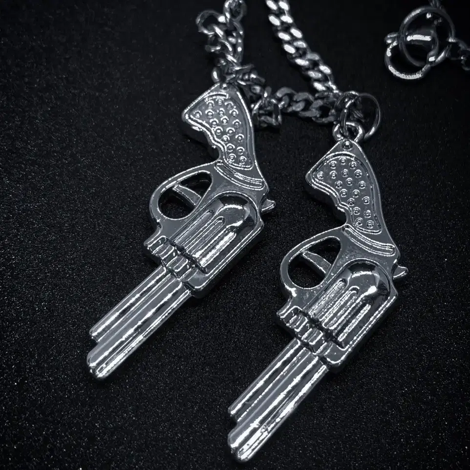 Anaconda 357 revolver necklace