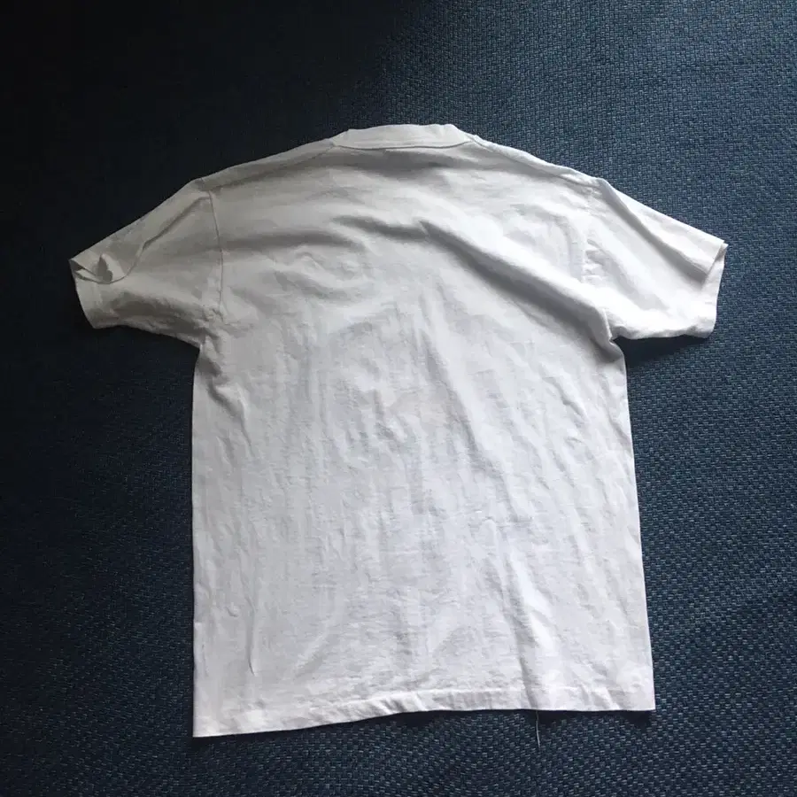 L) (SINGLE STITCH) 90S CAR PRINTING TEE