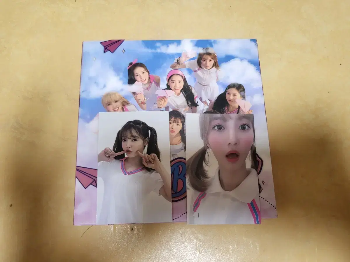 Sell Oh My Girl album 