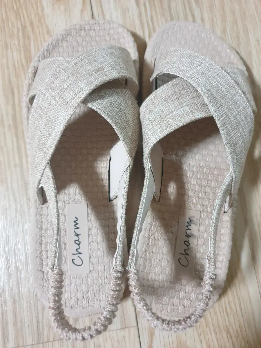 (New Product) Back-banding Rattan Sandals (225)