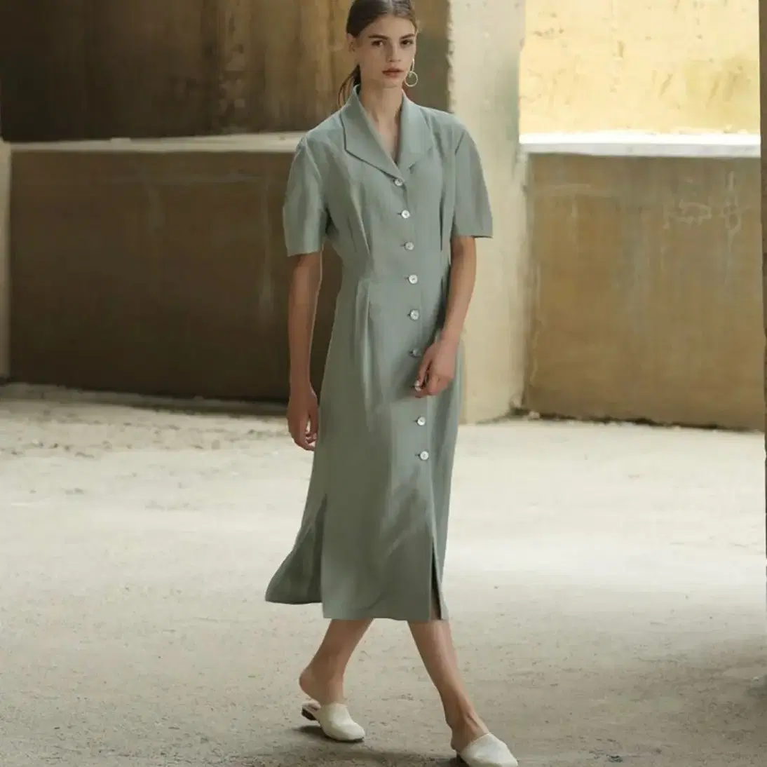 모한 원피스 LINEN SLANT COLLAR DRESS GREEN