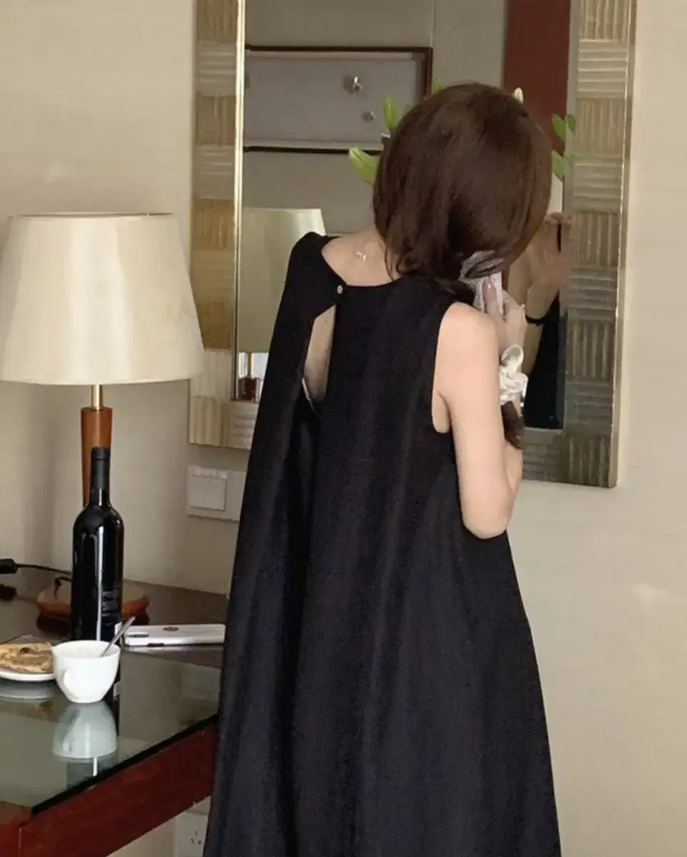 ABLEE Lew's Room Back Slit Sleeveless Black Long ONEPIECE Cost 32,000