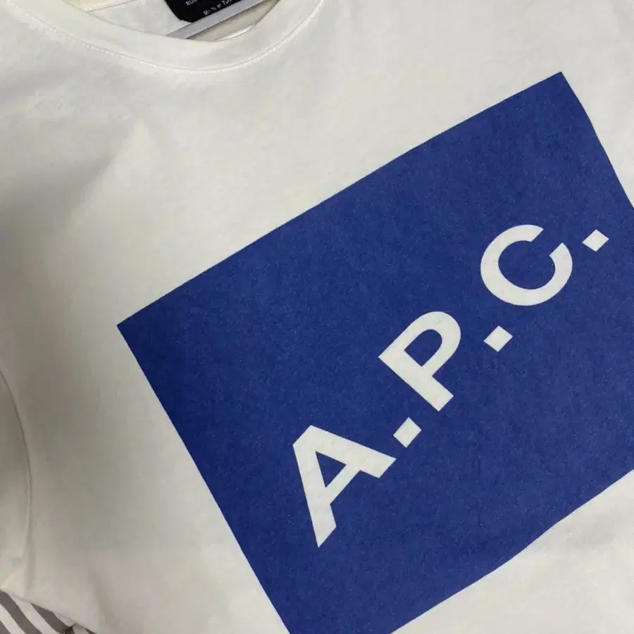 아페쎄 apc 반팔 티셔츠