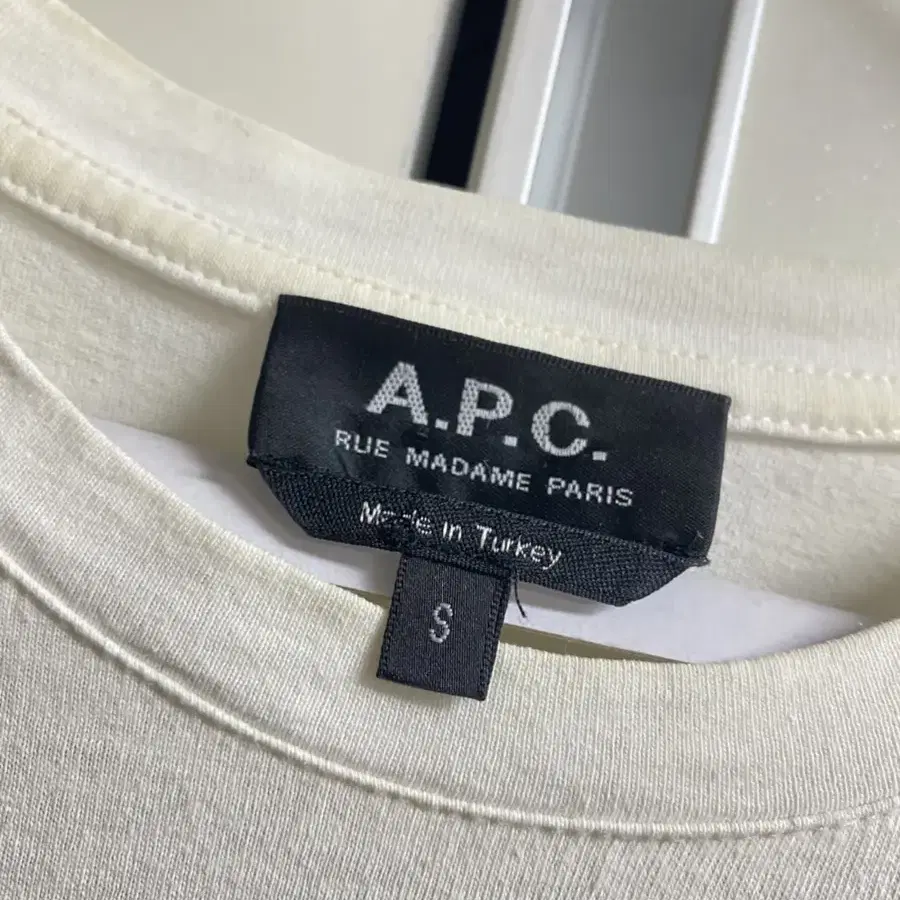 아페쎄 apc 반팔 티셔츠