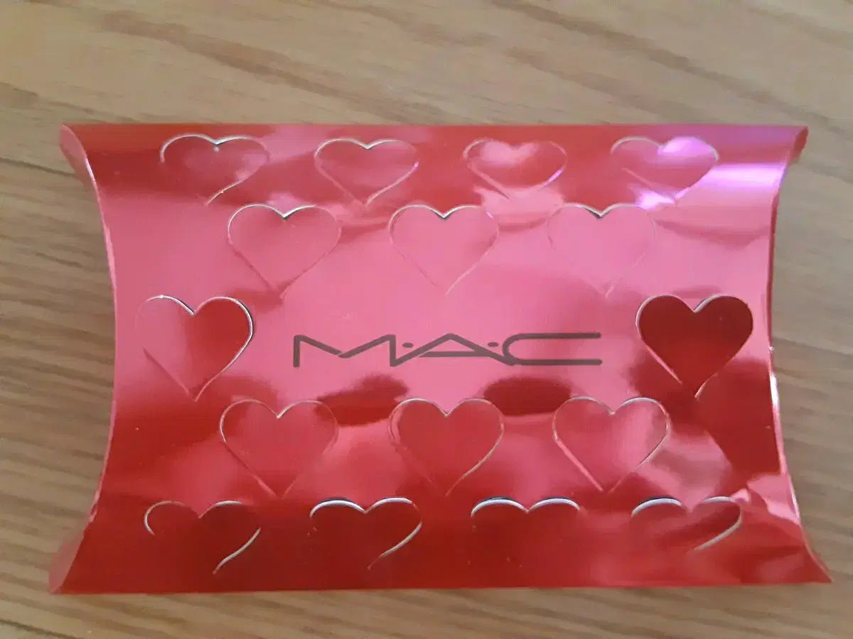 Mac gift box