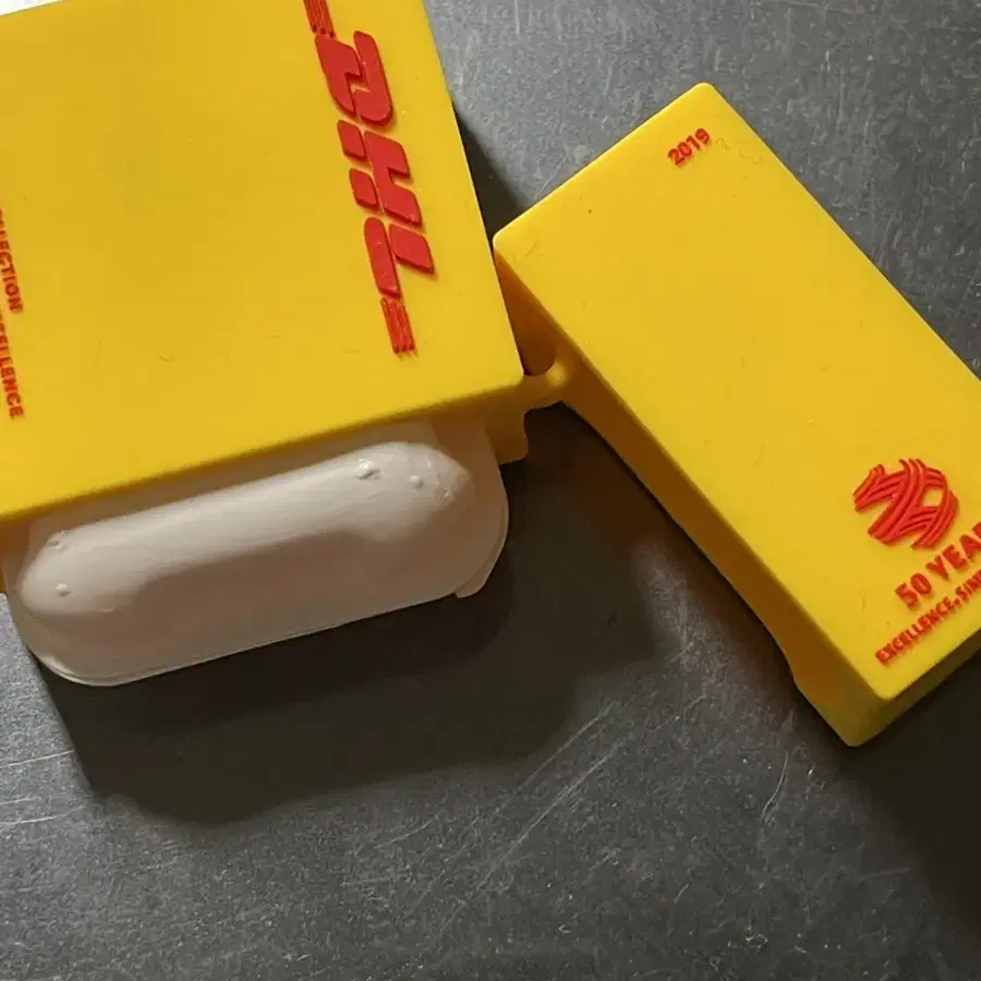 DHL 에어팟 케이스