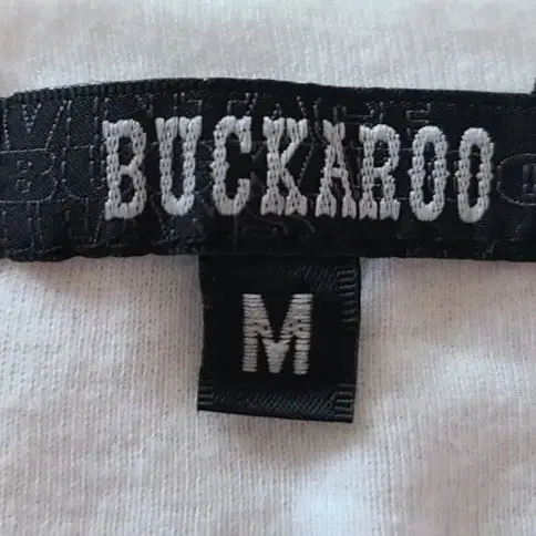 BUCKAROO 버커루 브이넥 화이트색상 여성 반팔티 새상품