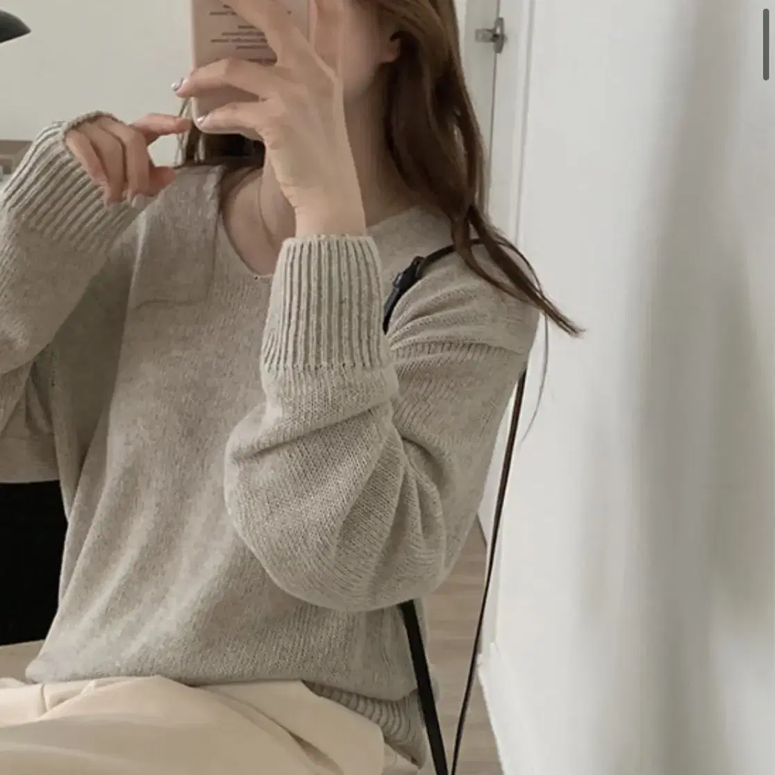 봉주르프로젝트 linen tube v-neck knit 린넨니트