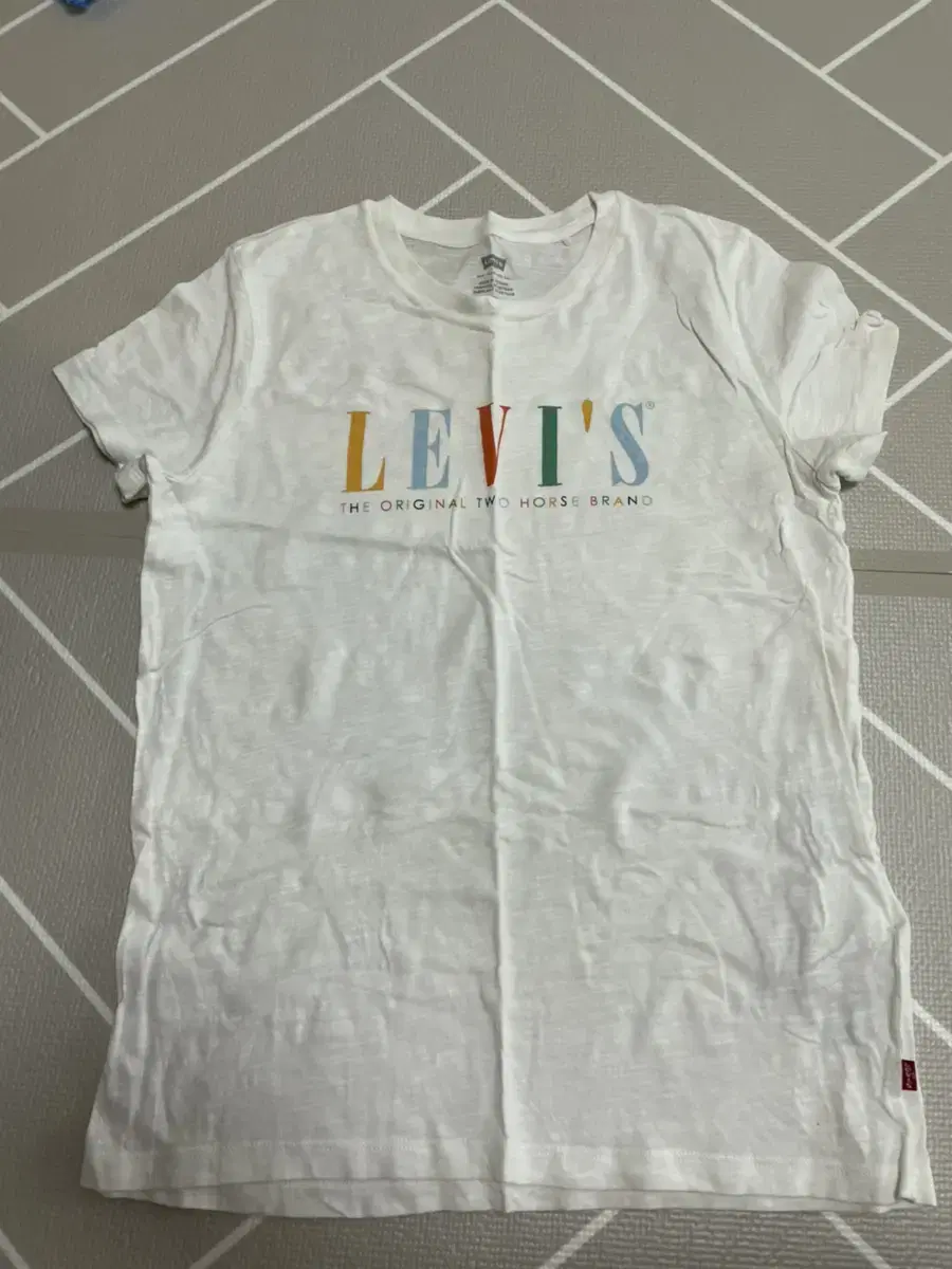 Levi's Women's Tee