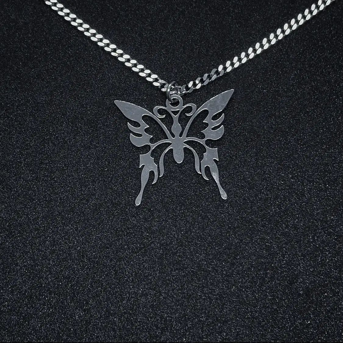 Metalbutterfly on the chain necklace