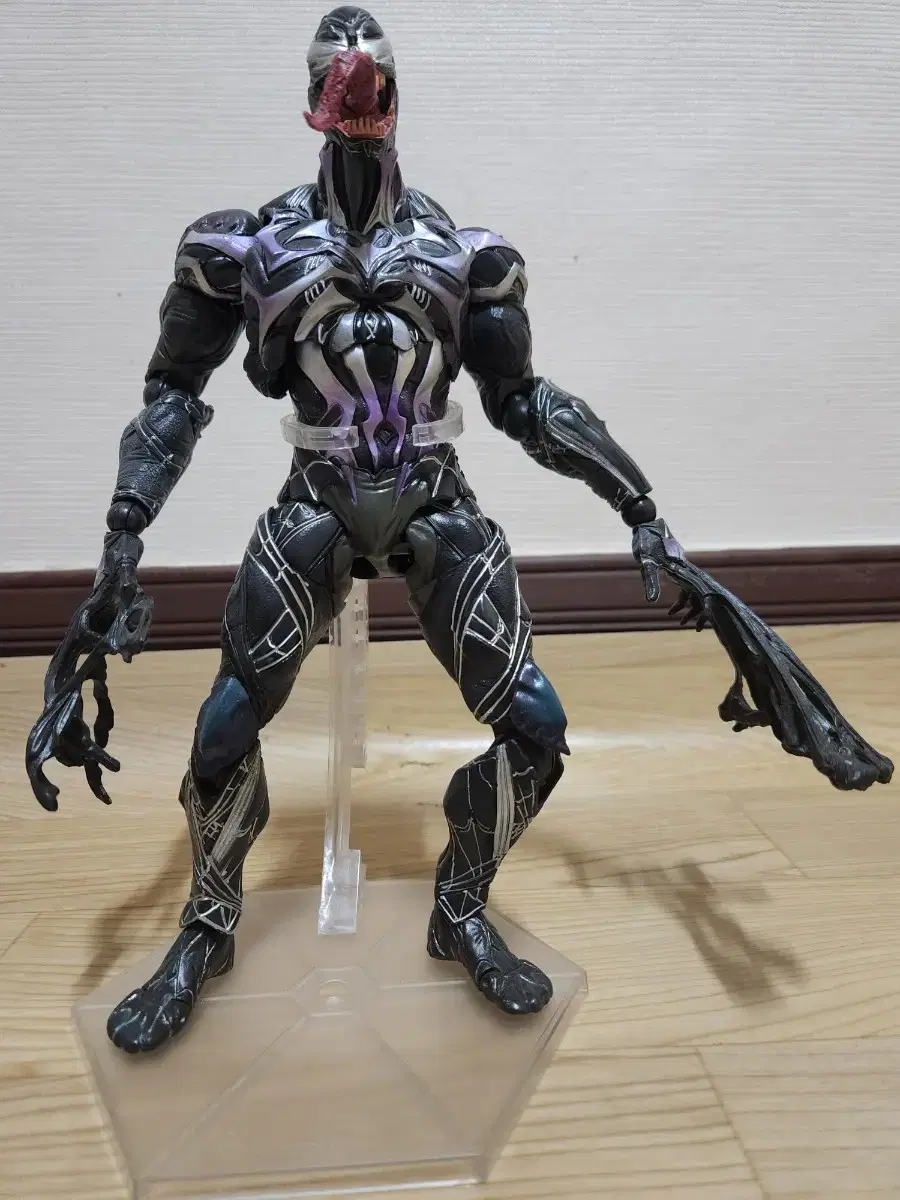 PlayArts Venom Figures