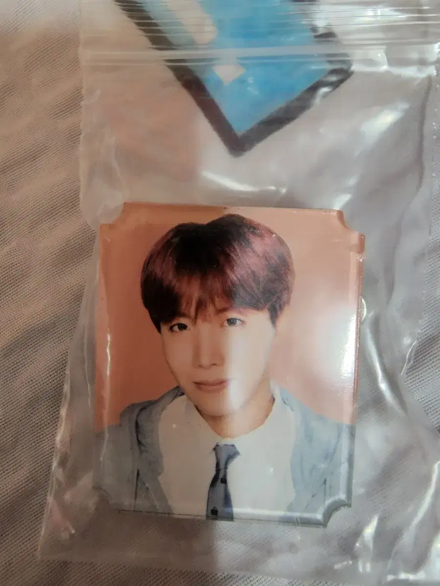 BTS j-hope Mercator Mapsolcon Microcosm Badge WTS