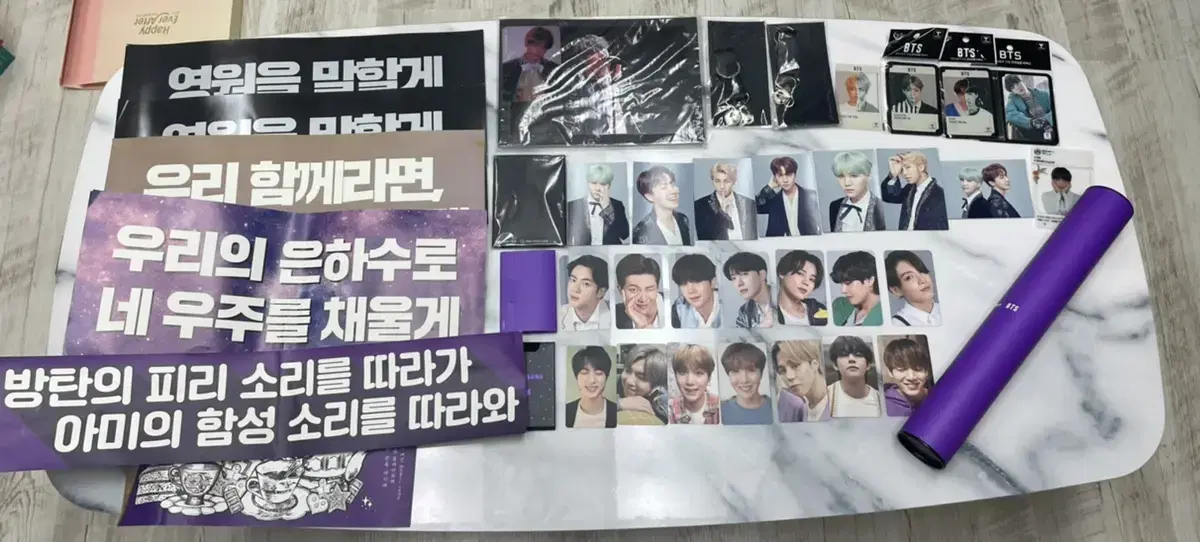 Sell bangtan concerts slogan and photocard 