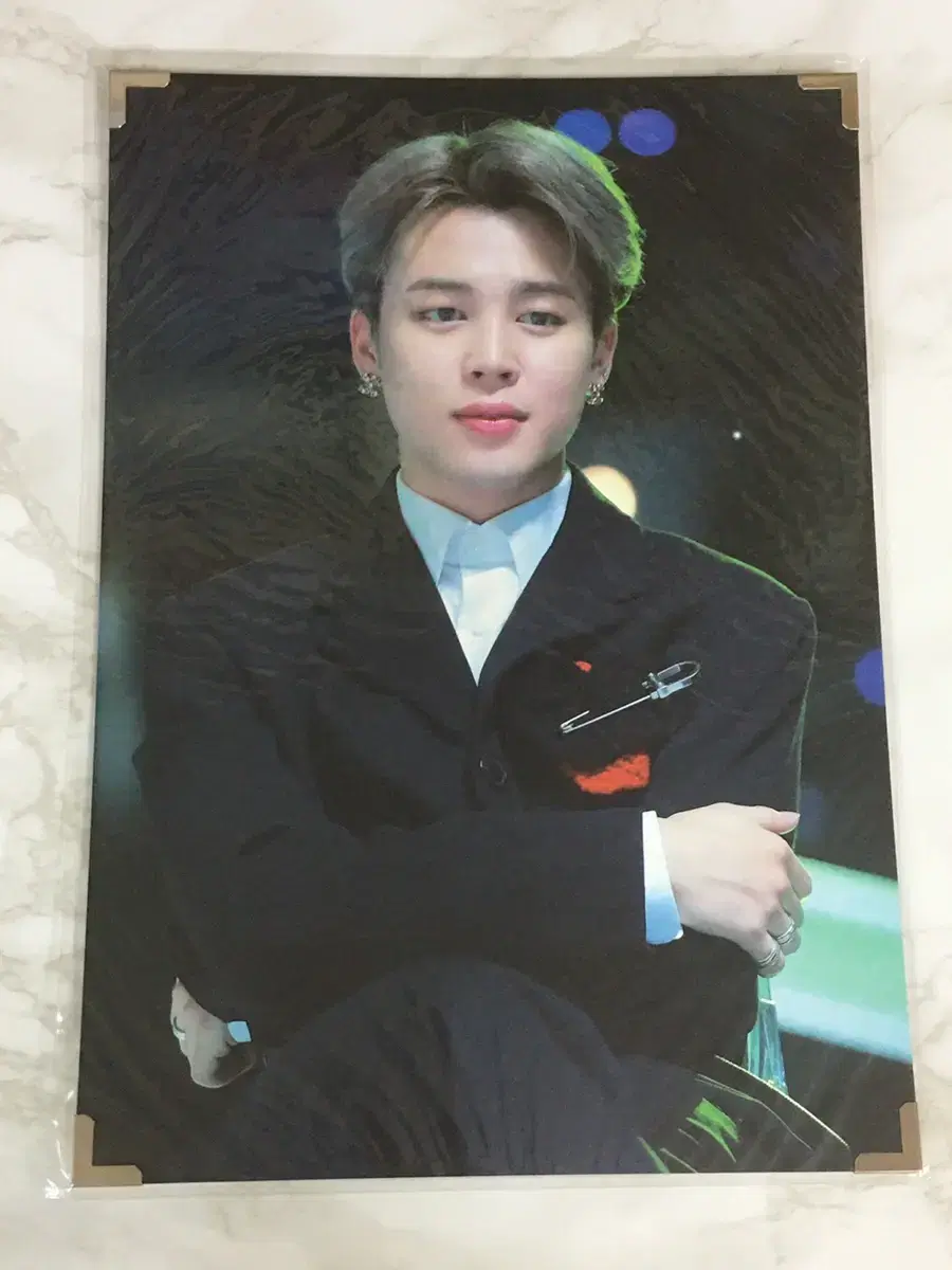 BTS jimin Sells Premium Photos